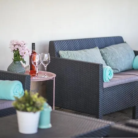 Minata Липтовски-Микулаш