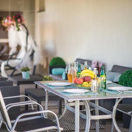 Minata Липтовски-Микулаш