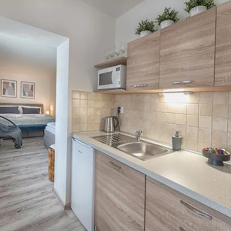 Minata * Липтовски-Микулаш